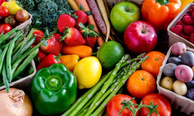 O novo padrão de exigência do consumidor: por que a estética das frutas e legumes define o seu lucro?